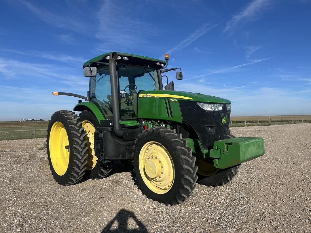 Image of John Deere 7215R Primary image