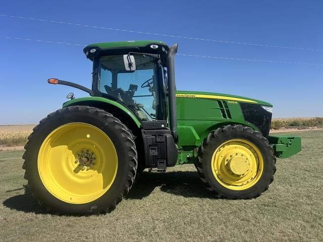 Image of John Deere 7215R equipment image 1