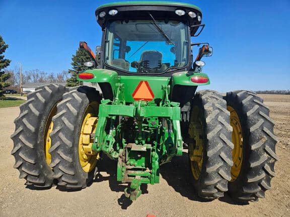 Image of John Deere 7215R equipment image 3