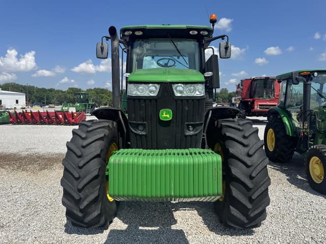 Image of John Deere 7215R equipment image 1