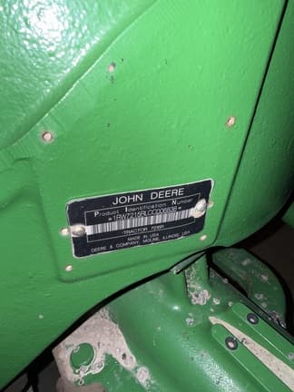 Image of John Deere 7215R equipment image 3