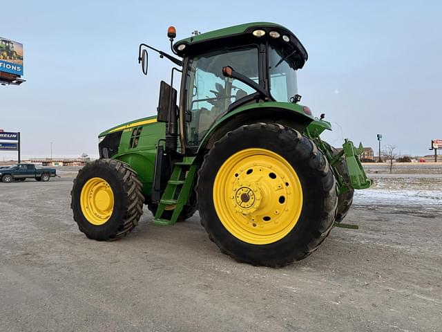 Image of John Deere 7215R equipment image 3