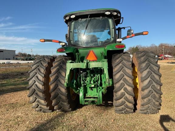 Image of John Deere 7215R equipment image 3