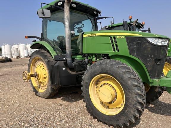 2012 John Deere 7215R Equipment Image0