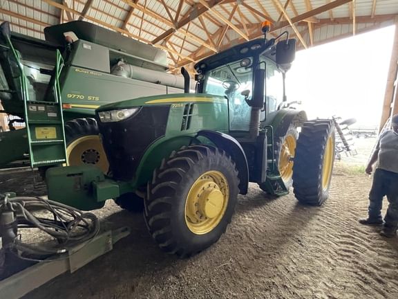 2012 John Deere 7215R Equipment Image0