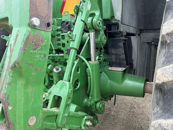 Image of John Deere 7215R equipment image 3