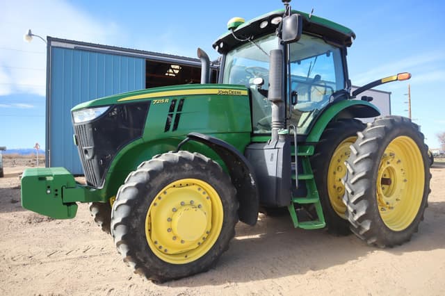 Image of John Deere 7215R equipment image 1