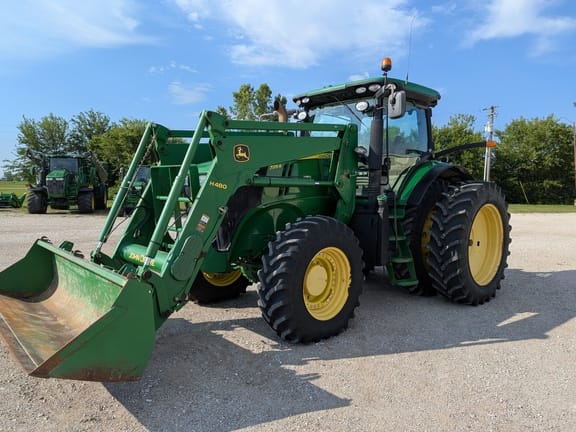 2012 John Deere 7215R Equipment Image0