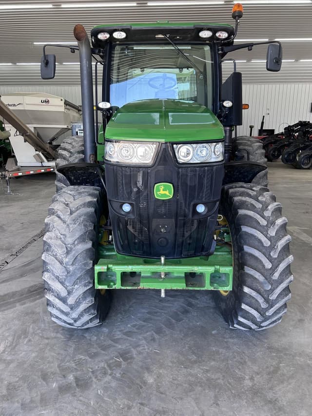 Image of John Deere 7215R equipment image 3