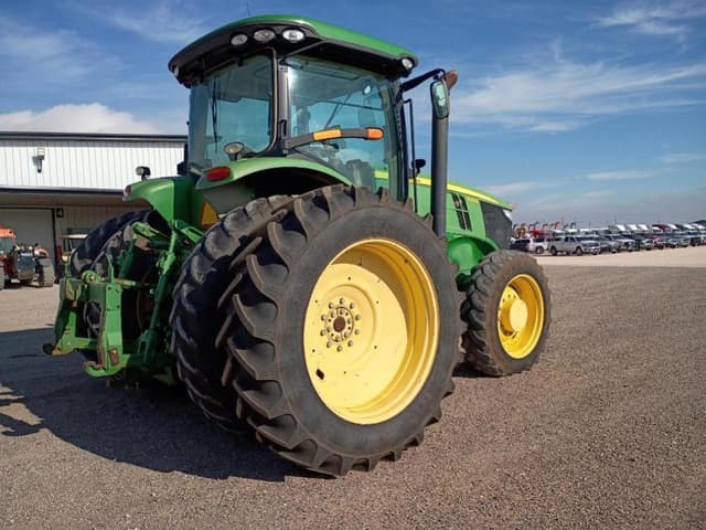 Image of John Deere 7215R equipment image 3