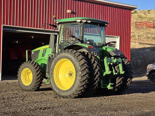 Image of John Deere 7215R equipment image 3