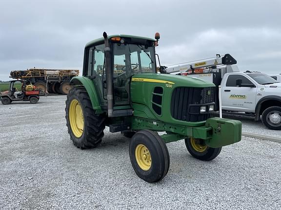 Image of John Deere 7230 equipment image 2