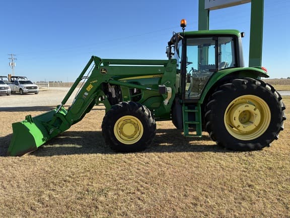 Image of John Deere 7230 equipment image 1