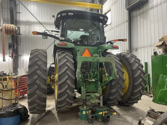 Image of John Deere 7230R equipment image 4