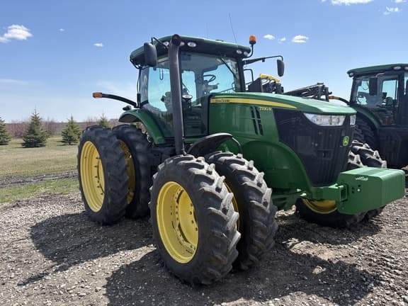 Image of John Deere 7230R Primary image