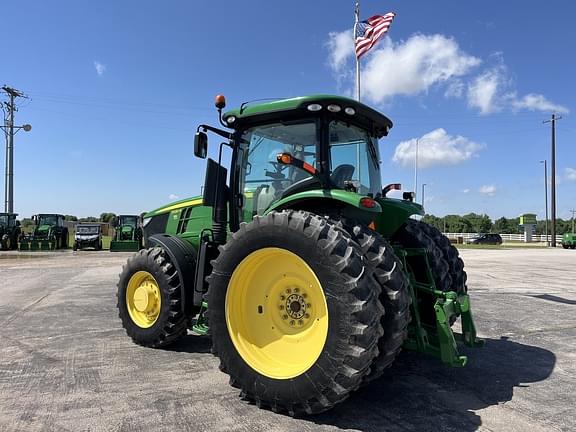 Image of John Deere 7230R equipment image 3