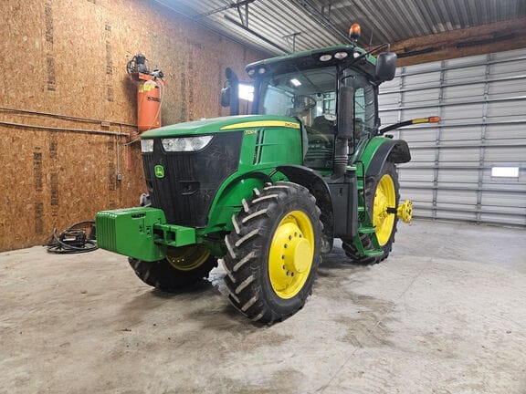 2012 John Deere 7230R Equipment Image0