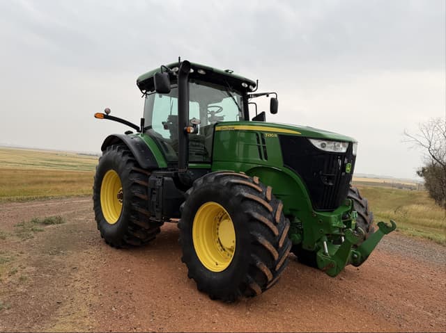 Image of John Deere 7230R equipment image 2