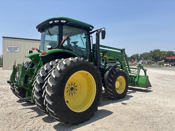 Image of John Deere 7230R equipment image 4