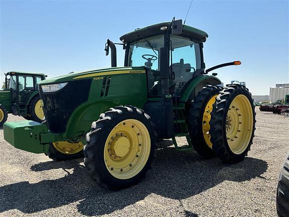 Image of John Deere 7230R equipment image 1