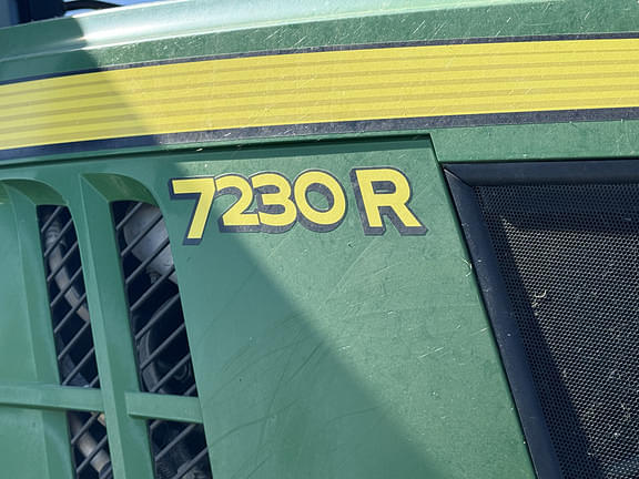 Image of John Deere 7230R equipment image 2