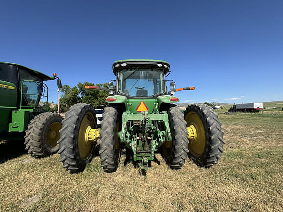 Image of John Deere 7230R equipment image 4