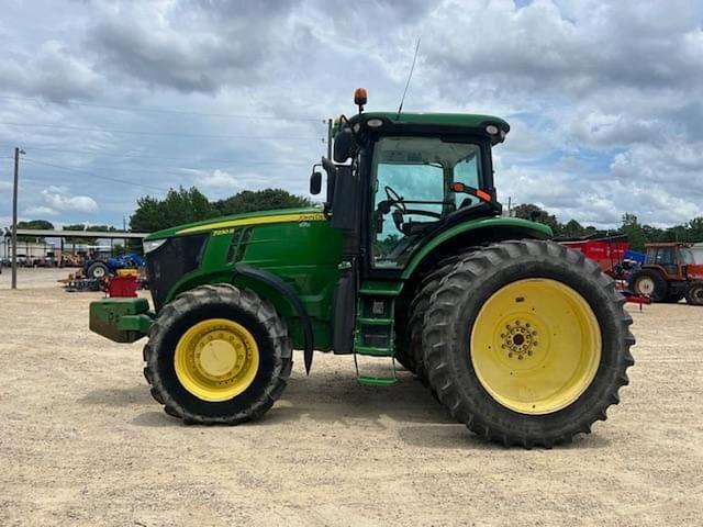 Image of John Deere 7230R equipment image 2