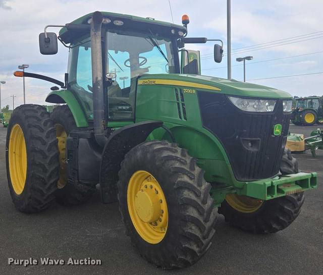 Image of John Deere 7230R equipment image 2