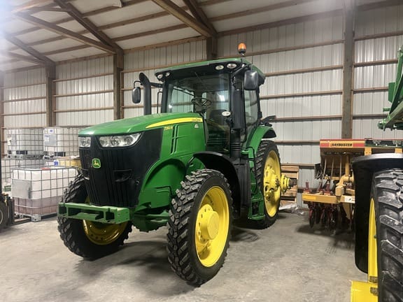 2012 John Deere 7260R Equipment Image0