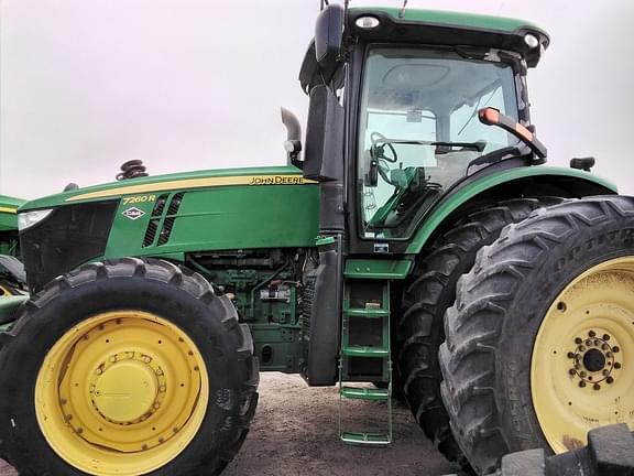 Image of John Deere 7260R equipment image 2