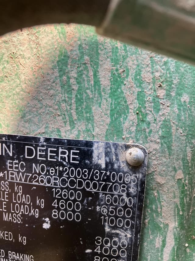Image of John Deere 7260R equipment image 1