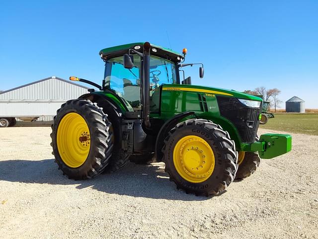 Image of John Deere 7260R equipment image 2