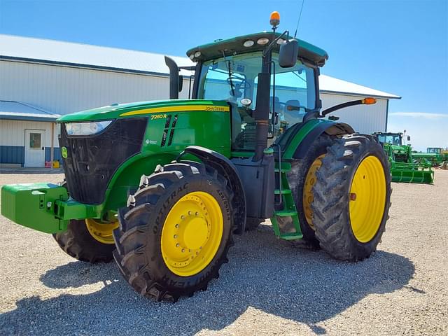 Image of John Deere 7260R equipment image 1