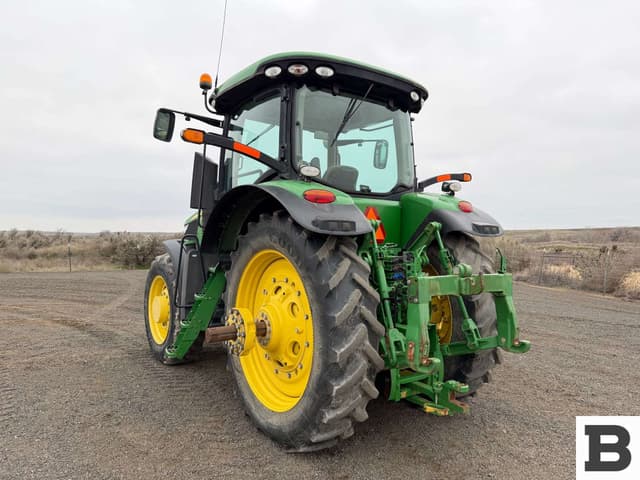 Image of John Deere 7260R equipment image 2
