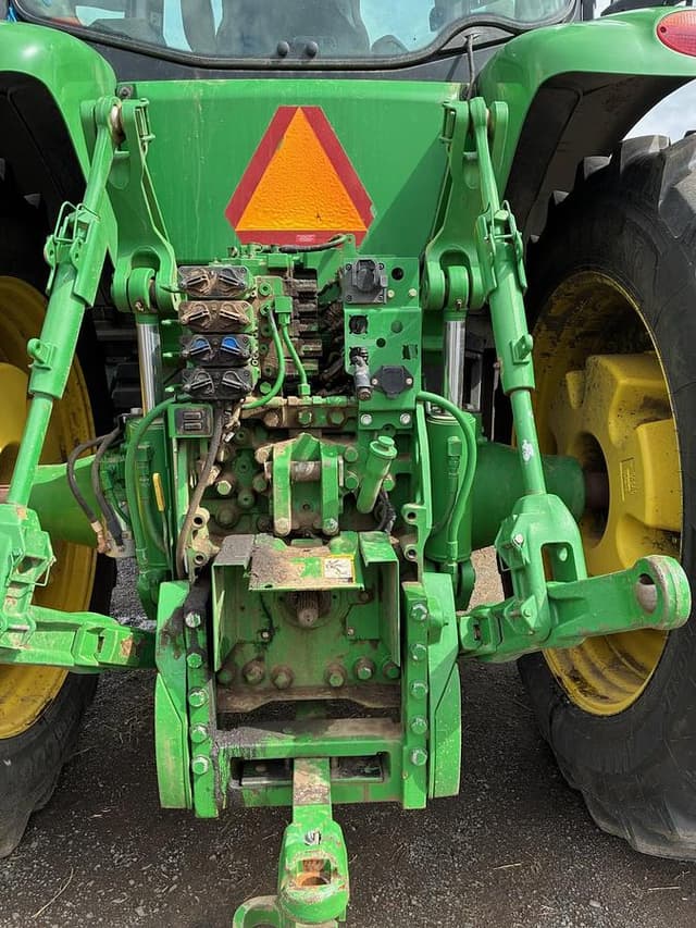 Image of John Deere 7260R equipment image 2