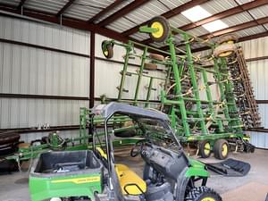 2012 John Deere 730 Image