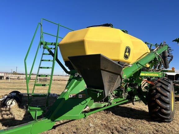 2012 John Deere 730 Equipment Image0