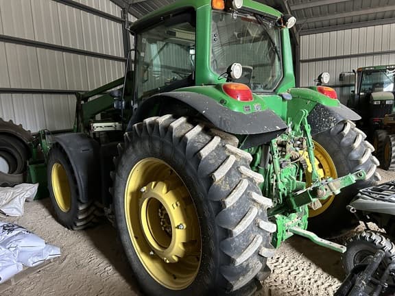 Image of John Deere 7330 Primary image