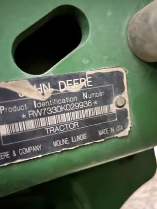 Image of John Deere 7330 equipment image 1