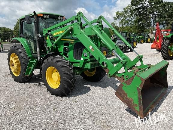 Image of John Deere 7330 Primary image