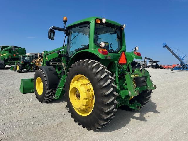 Image of John Deere 7330 equipment image 2