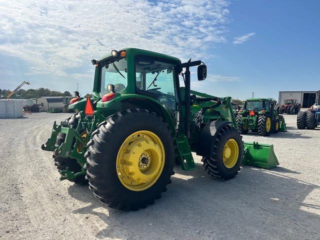 Image of John Deere 7330 equipment image 4