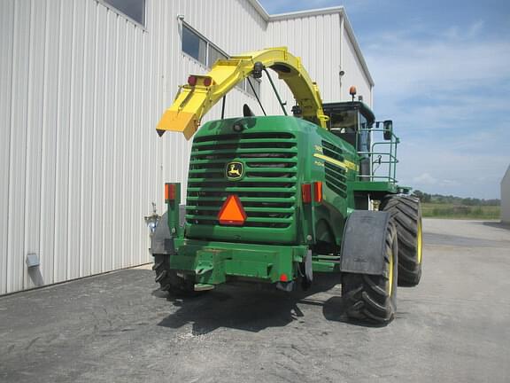 Image of John Deere 7450 equipment image 3