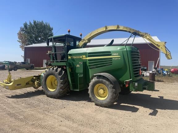Image of John Deere 7550 equipment image 4