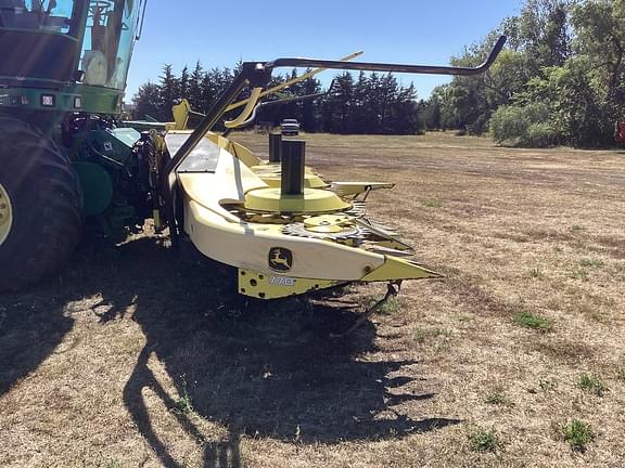 Image of John Deere 770 equipment image 4