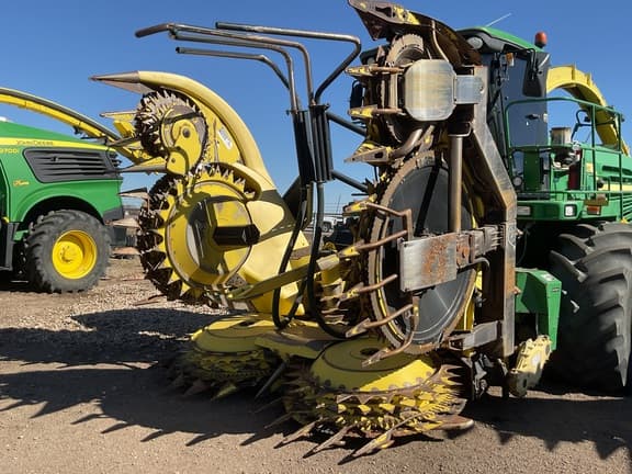 Image of John Deere 770 equipment image 1