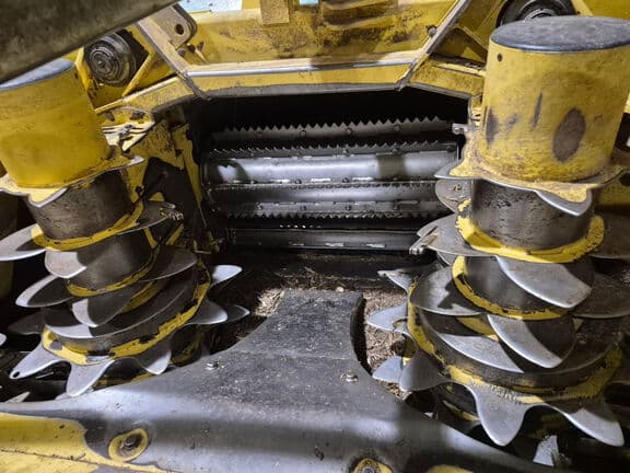 Image of John Deere 770 equipment image 2