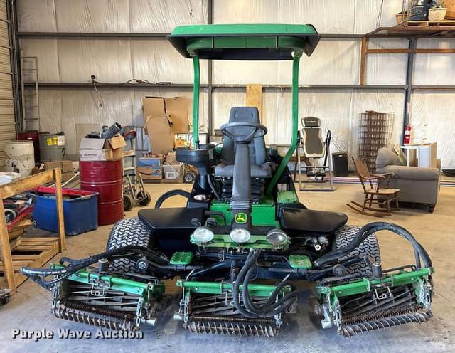 Image of John Deere 7700 equipment image 1