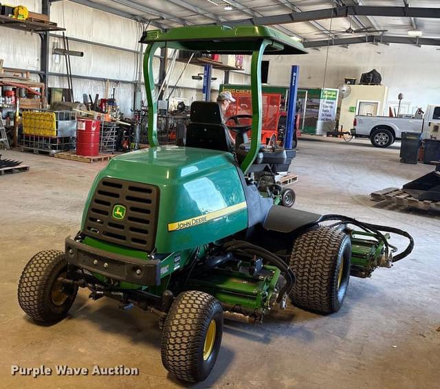 Image of John Deere 7700 equipment image 4