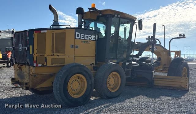 Image of John Deere 770G equipment image 4